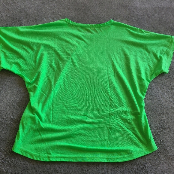 Disney World Ariel Little Mermaid Circle Top - Lime Green - S - Picture 4 of 4